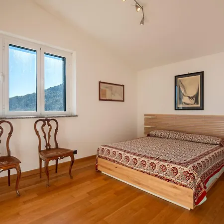 Apartment Quiete Ed Eleganza, Sospesi Tra Mare E Monti Bocco
