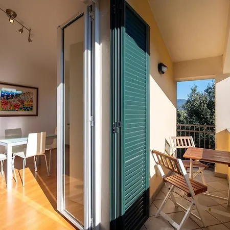 Apartment Quiete Ed Eleganza, Sospesi Tra Mare E Monti Bocco