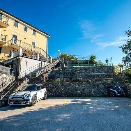 Apartment Quiete Ed Eleganza, Sospesi Tra Mare E Monti *